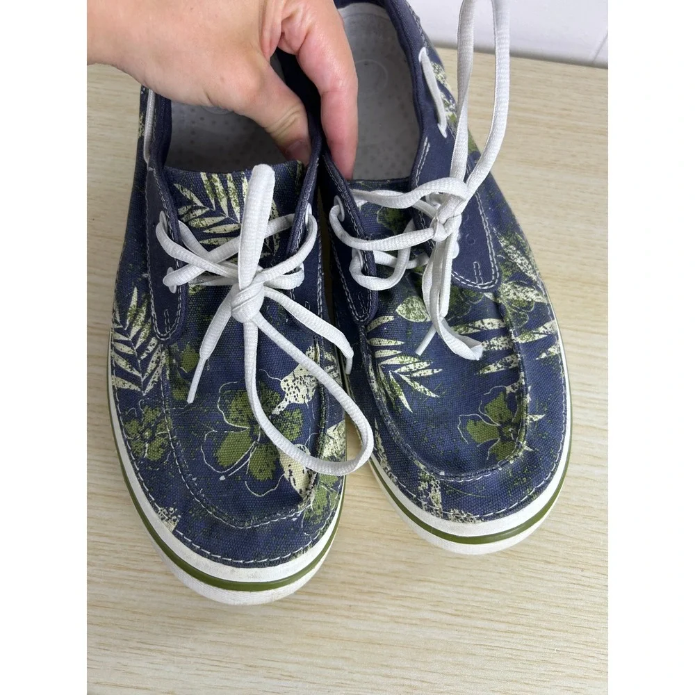 Crocs Boat Shoes Mens 12 Navy Blue Tropical Floral Canvas Hover Lace Up nautical